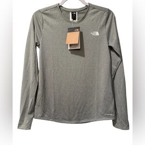 NWT The North Face Lightrange Shadow women’s XS long sleeve light gray shirt